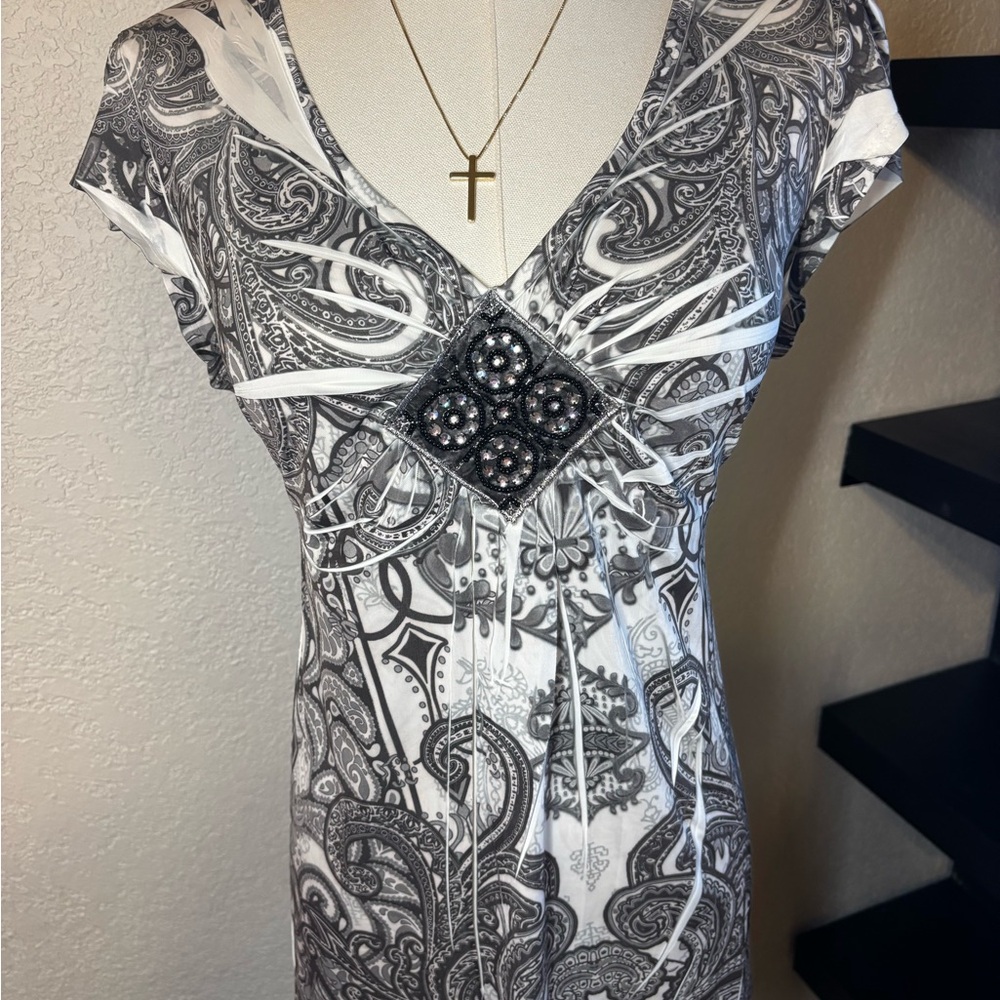 Apt. 9 Monochrome Paisley Top